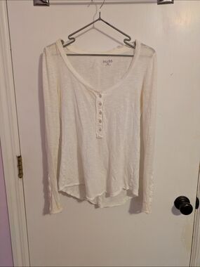 Mudd Cream Long-Sleeve Top